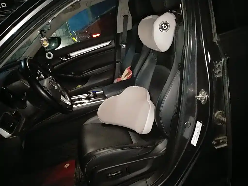 Honda Accord — миниатюра 8