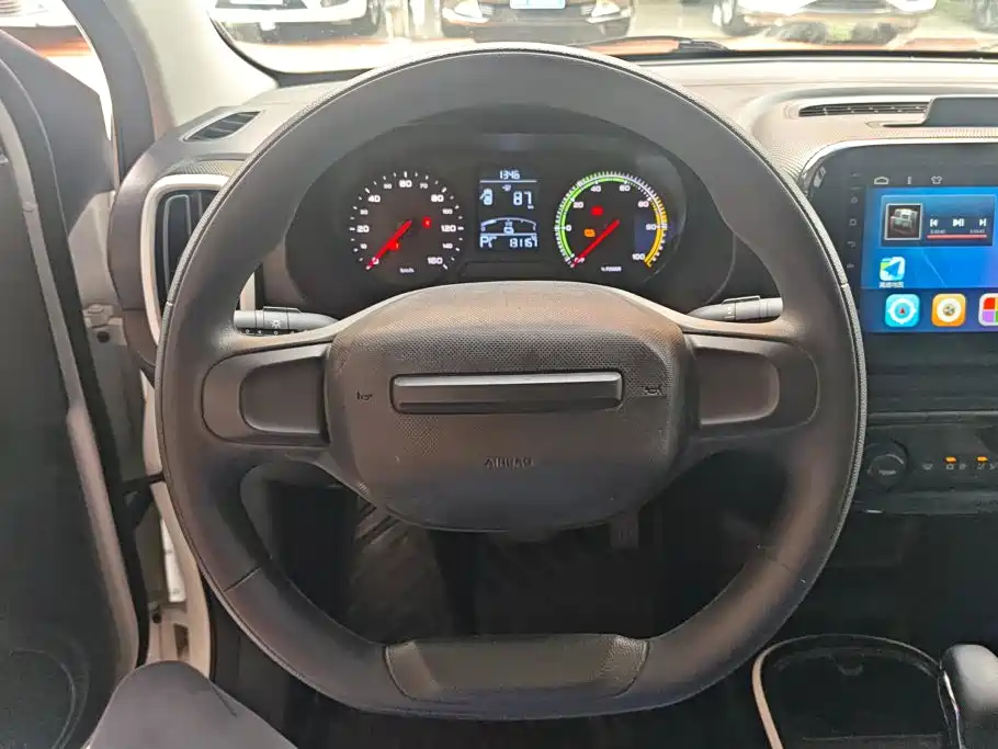 Roewe Clever — миниатюра 15
