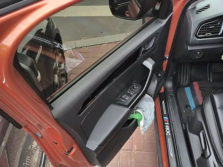 Volkswagen T-Roc — миниатюра 7