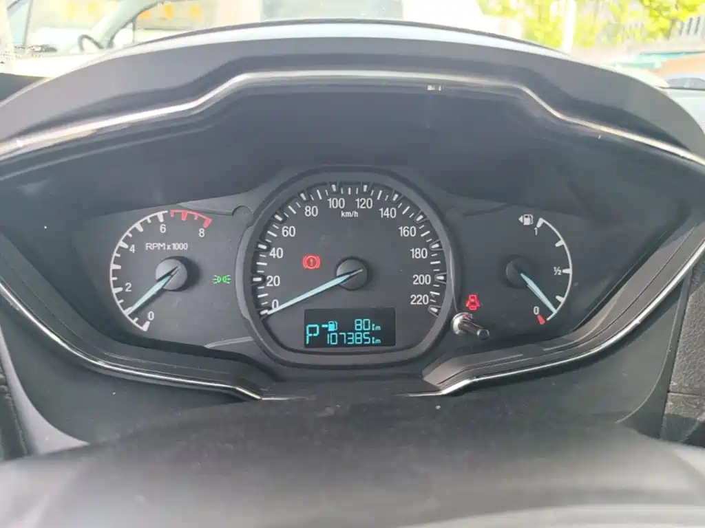 Ford Escort — миниатюра 12