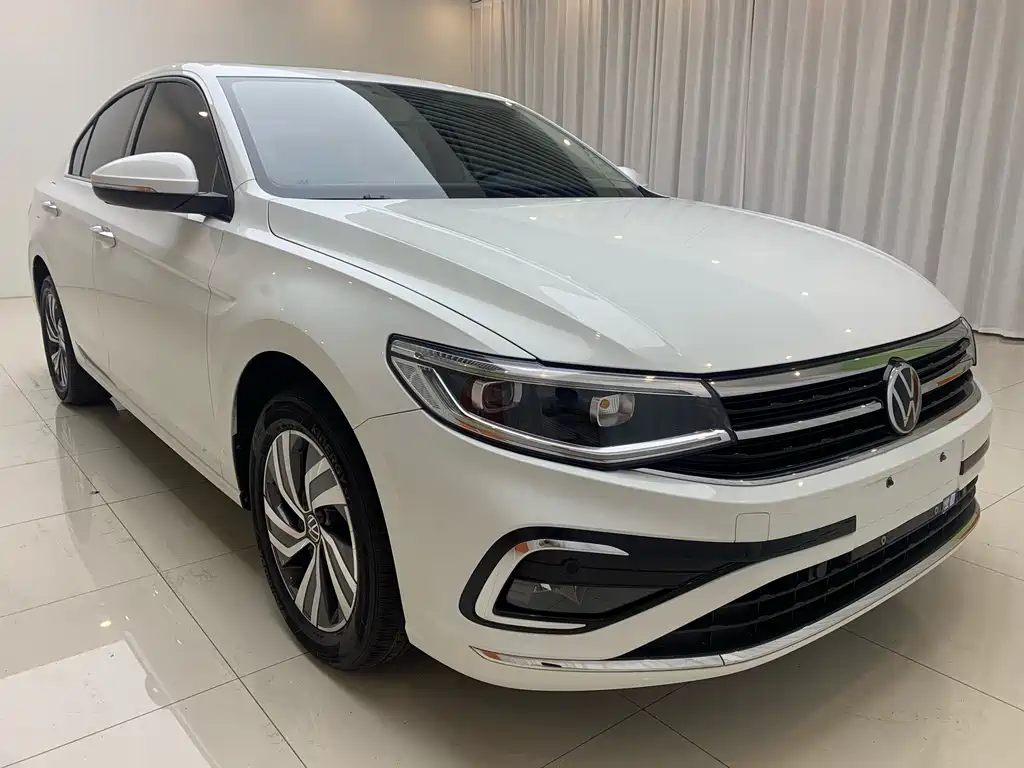 Volkswagen Bora 2023 200TSI DSG