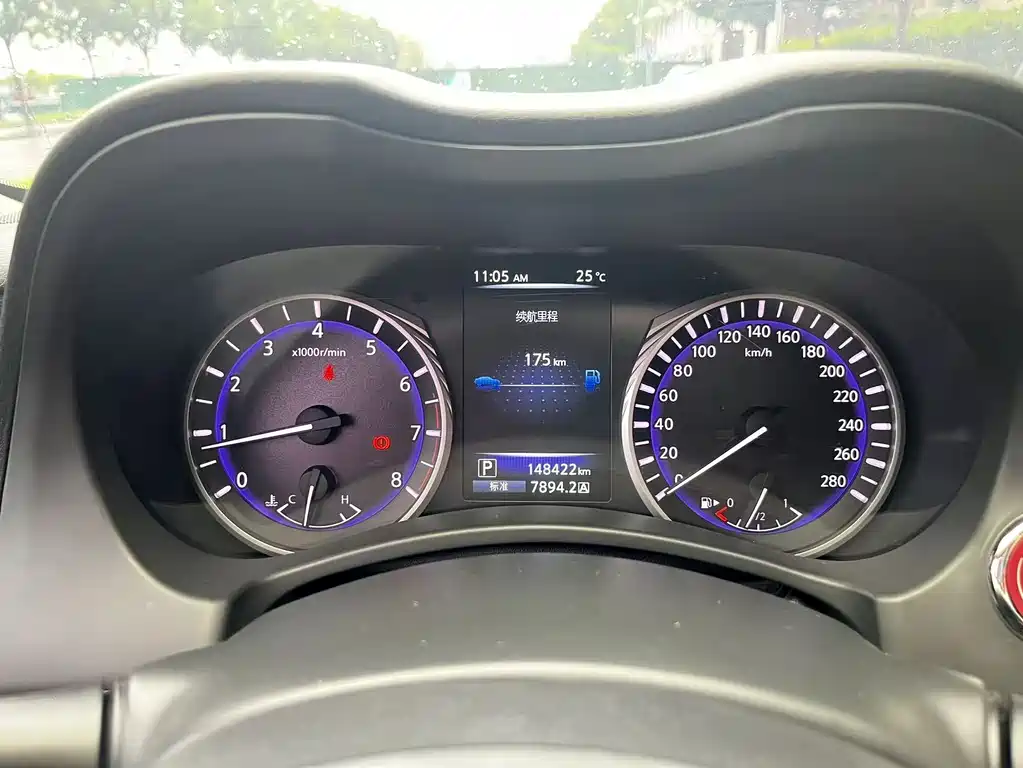 Infiniti Q50L — миниатюра 8