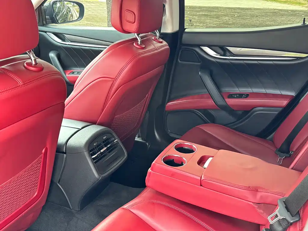 Maserati Ghibli — миниатюра 11