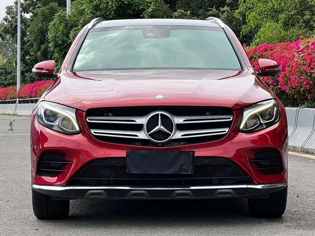 MERCEDES-BENZ GLC
