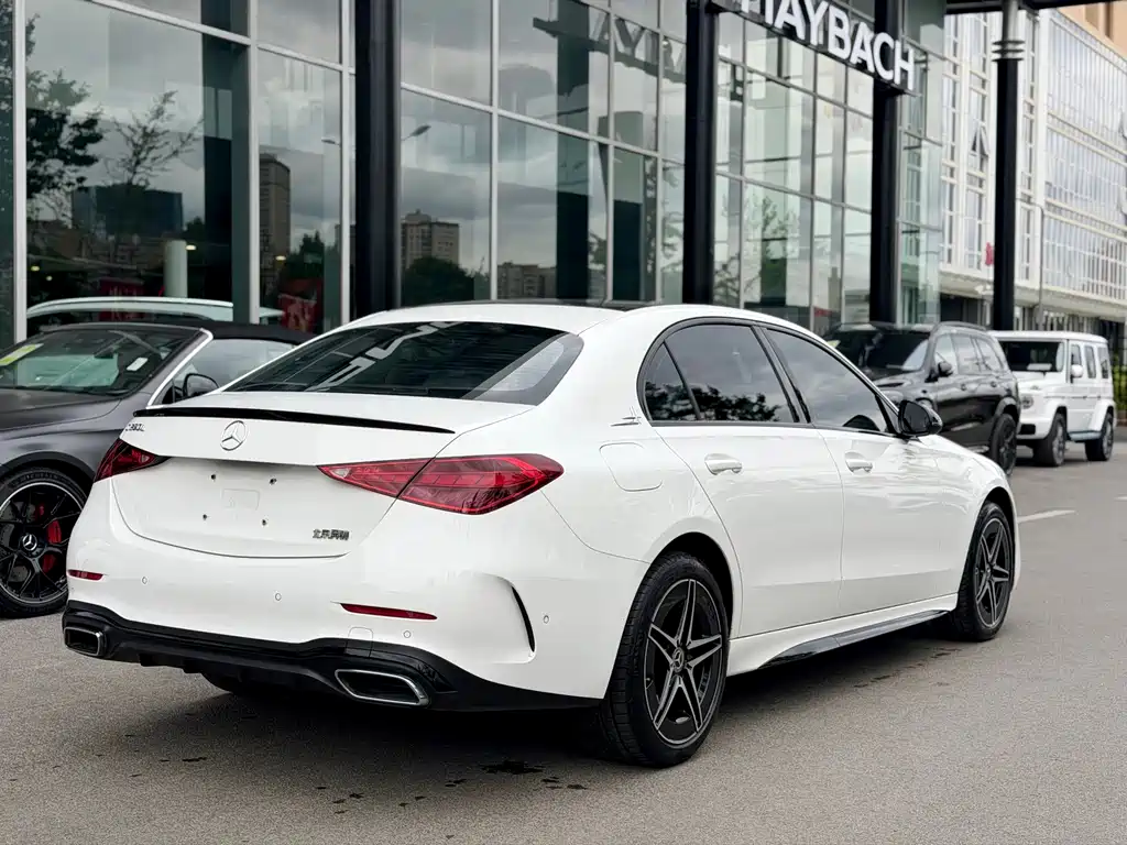 Mercedes-Benz C-Class — миниатюра 5