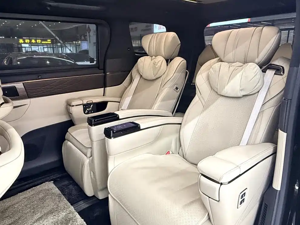 Toyota Vellfire — миниатюра 13