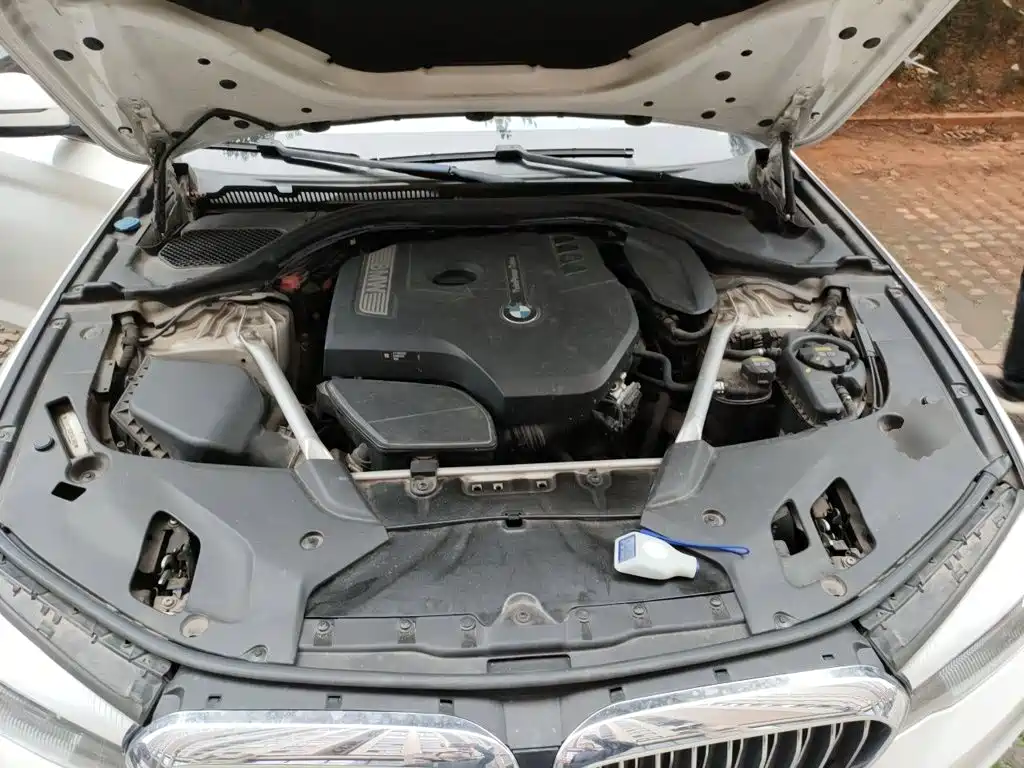 BMW 5 Series — миниатюра 21
