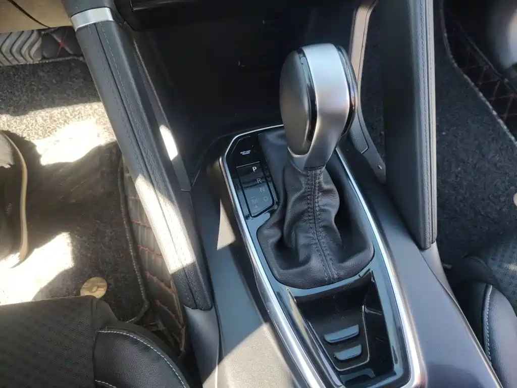Renault Koleos — миниатюра 10
