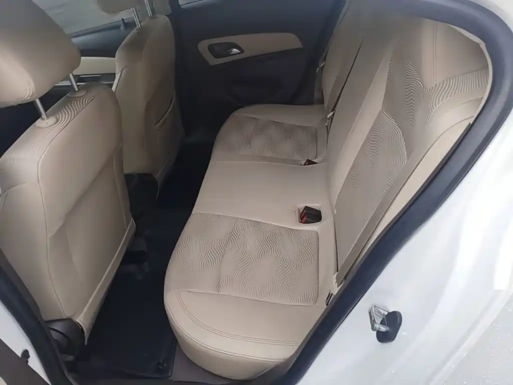 Chevrolet Cruze — миниатюра 17
