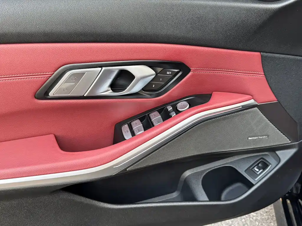 BMW 3 Series — миниатюра 21