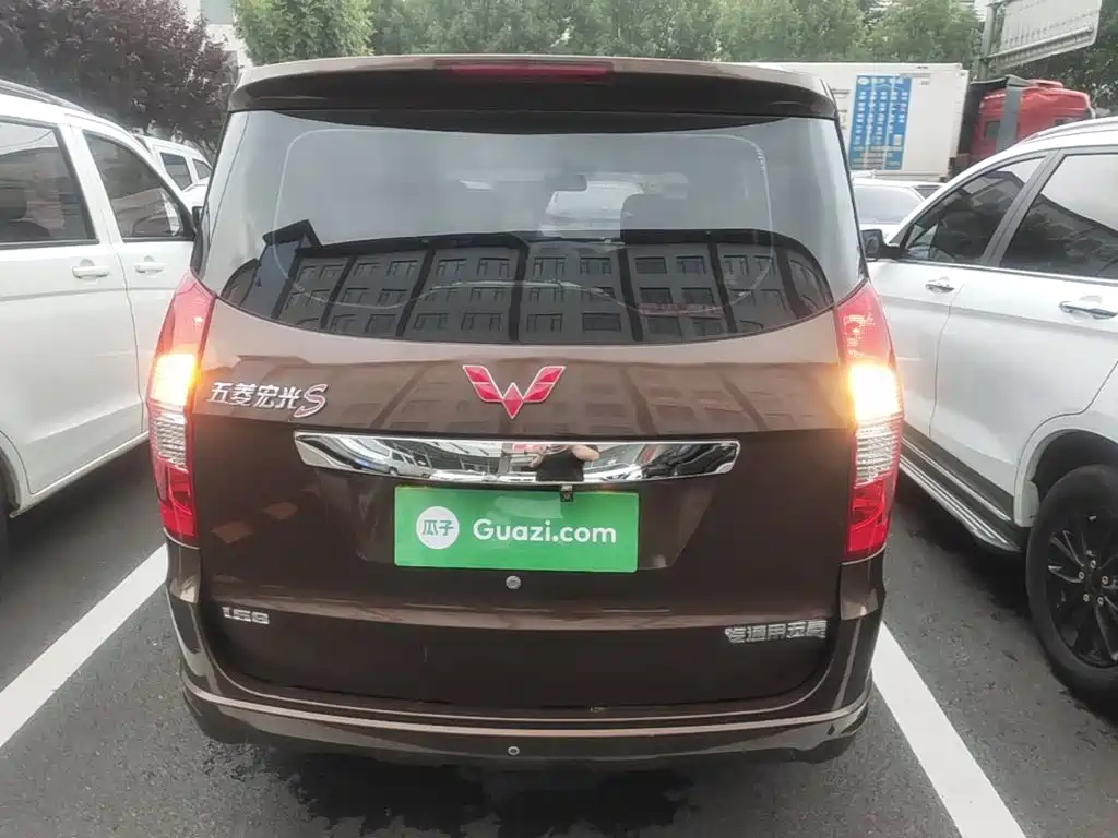 Wuling Hongguang — миниатюра 6