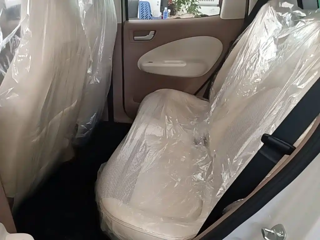 Wuling MINIEV — миниатюра 17