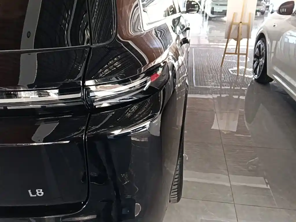 Li Auto Li L8 — миниатюра 8