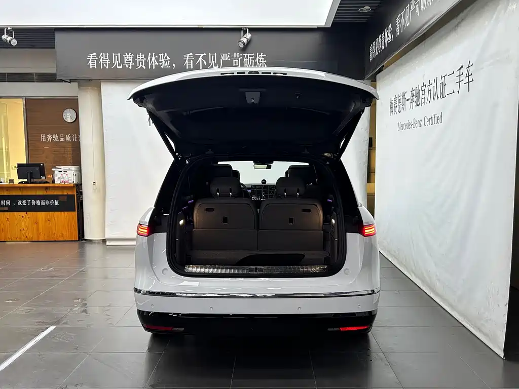 NIO ES8 — миниатюра 6