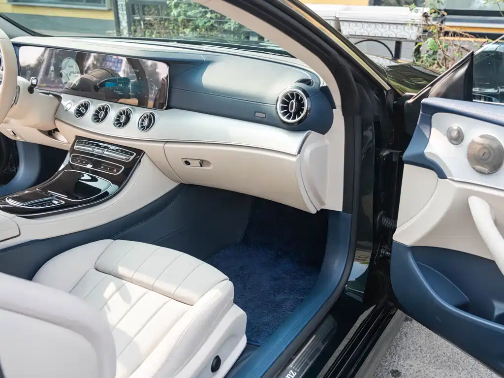 Mercedes-Benz E-Class (Import) — миниатюра 16