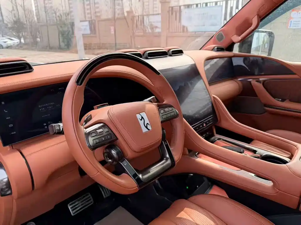 Yangwang U8 2023 Luxury