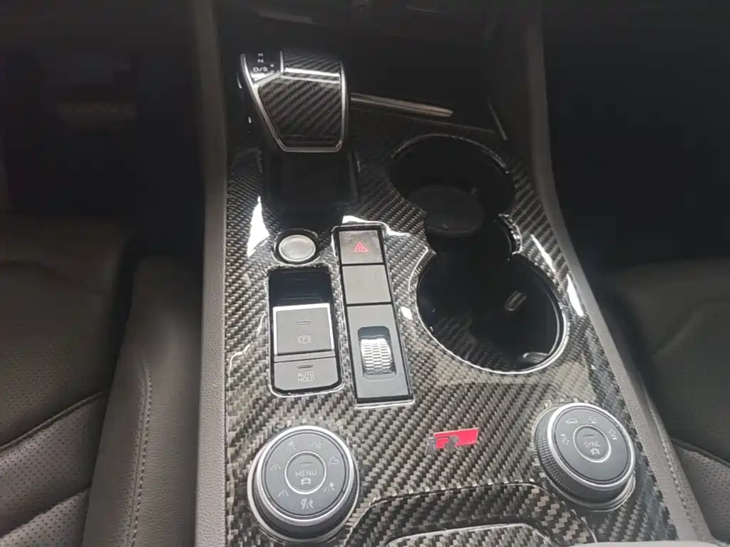 Volkswagen Touareg — миниатюра 14
