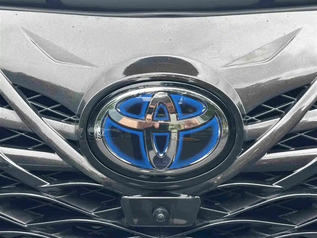 Toyota Sienna — миниатюра 35