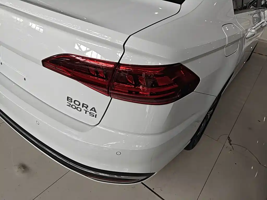 Volkswagen Bora 2025 200TSI DSG