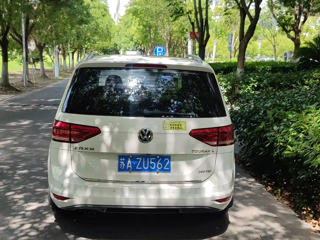 Volkswagen Touran — миниатюра 5