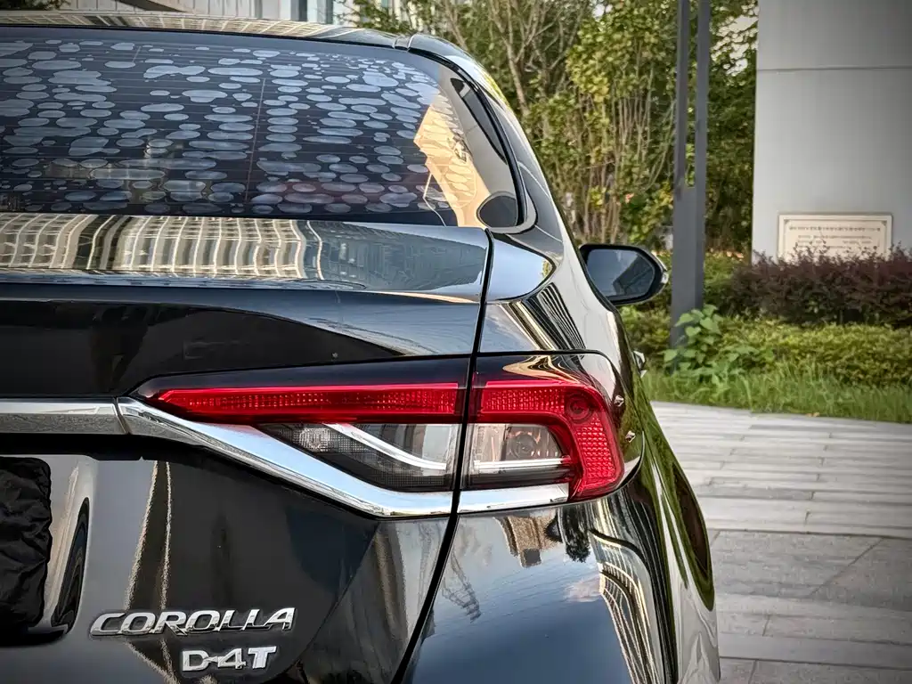 Toyota Corolla — миниатюра 6