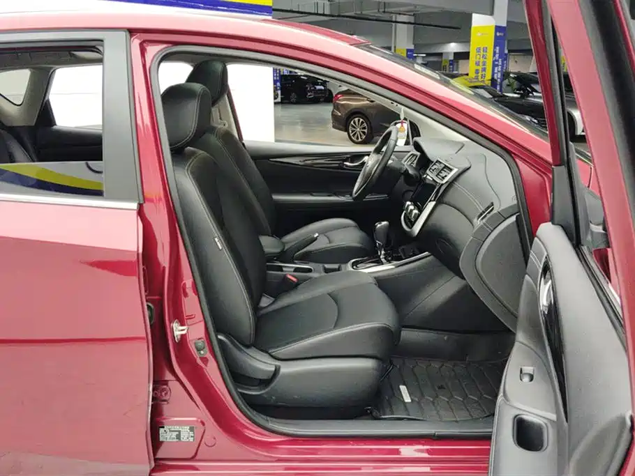 Nissan Tiida 2021 1.6L CVT