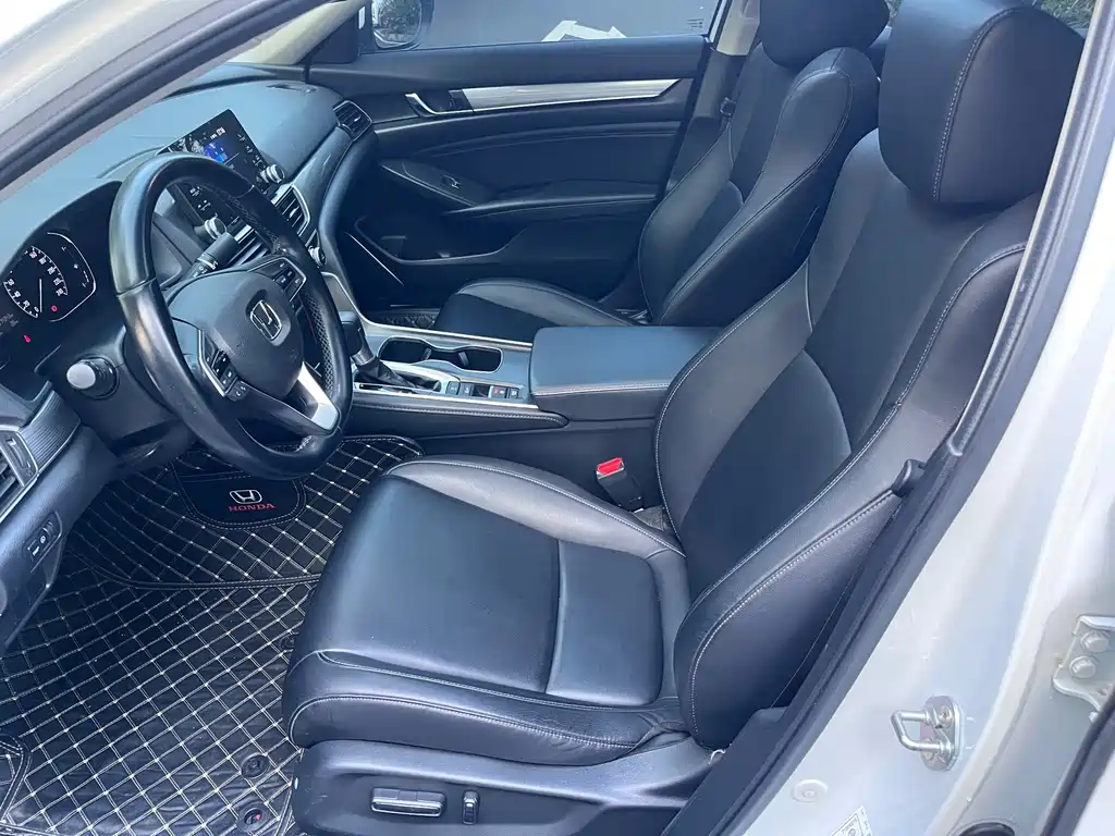 Honda Accord — миниатюра 9