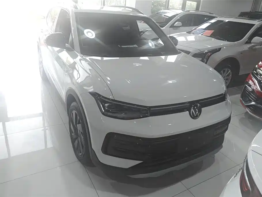 Volkswagen Tharu 2025 1.5L