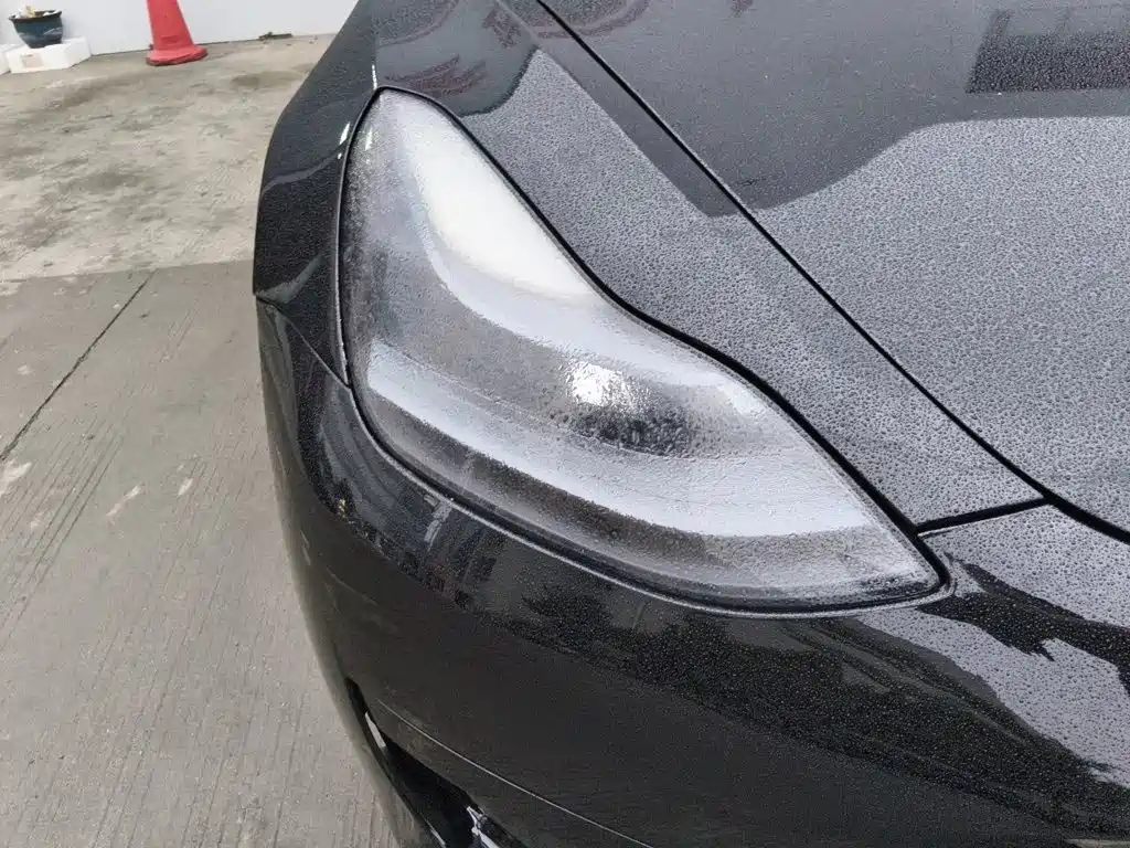 Tesla Model 3 — миниатюра 7