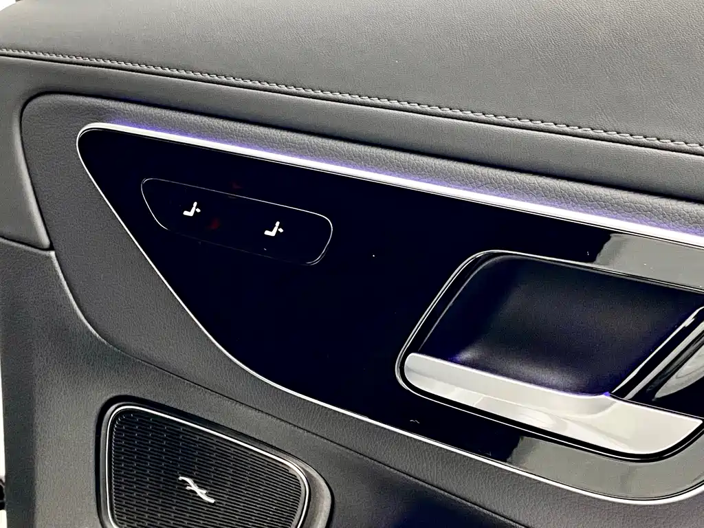 Mercedes-Benz GLC — миниатюра 26