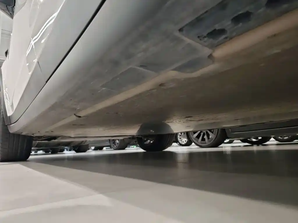 Tesla Model X — миниатюра 22