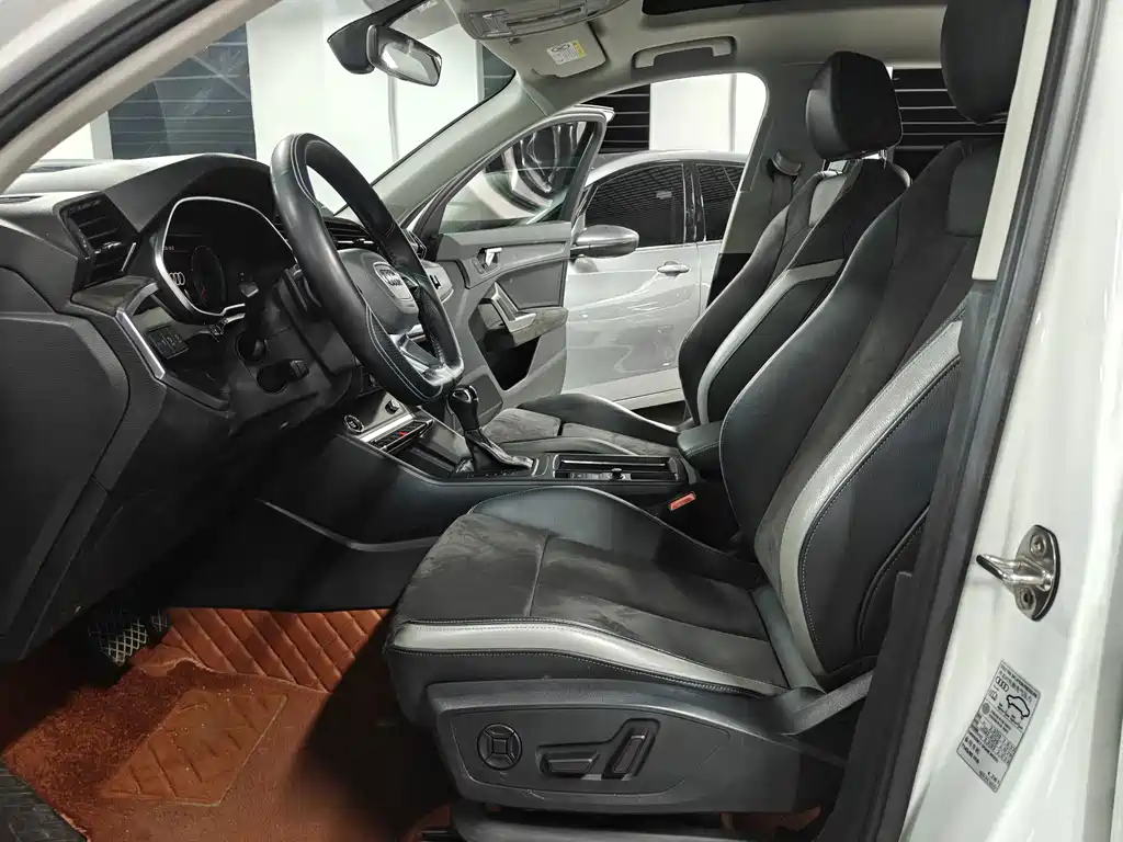 Audi Q3 — миниатюра 5