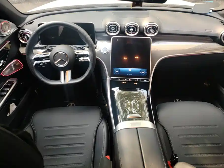 Mercedes-Benz C-Class — миниатюра 11