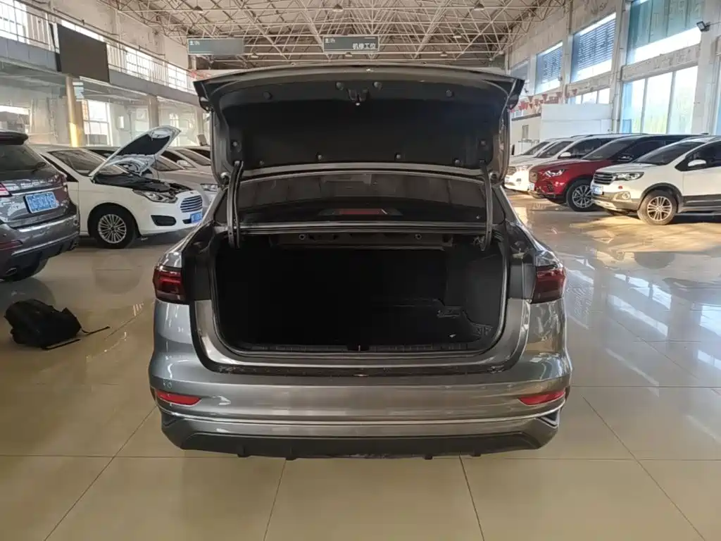 Geely Emgrand — миниатюра 19