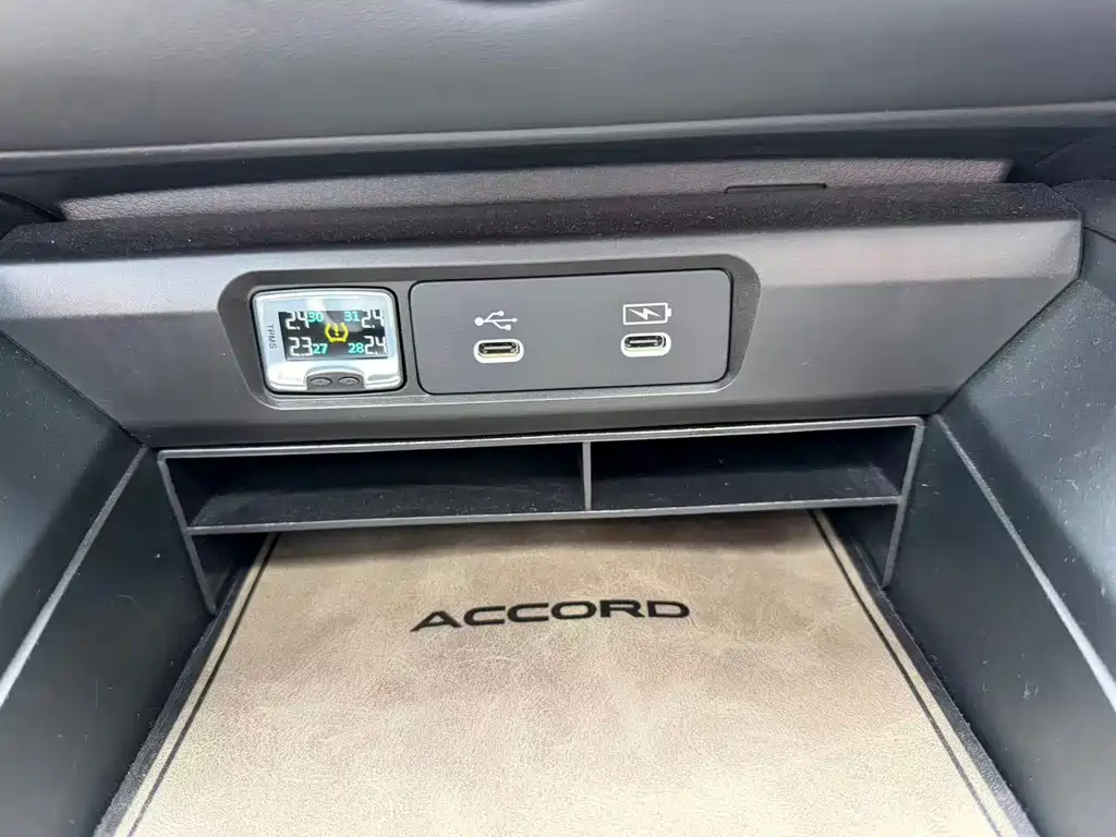 Honda Accord — миниатюра 13