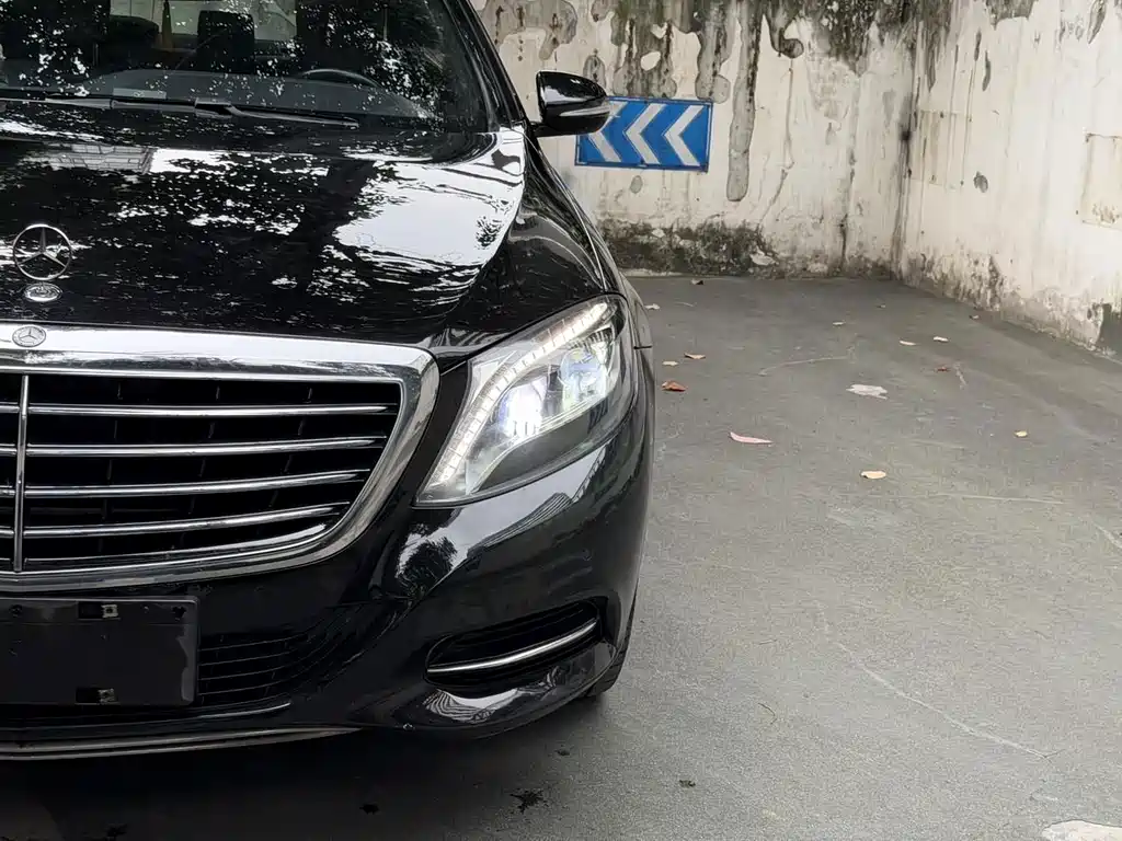 Mercedes-Benz S-Class — миниатюра 6