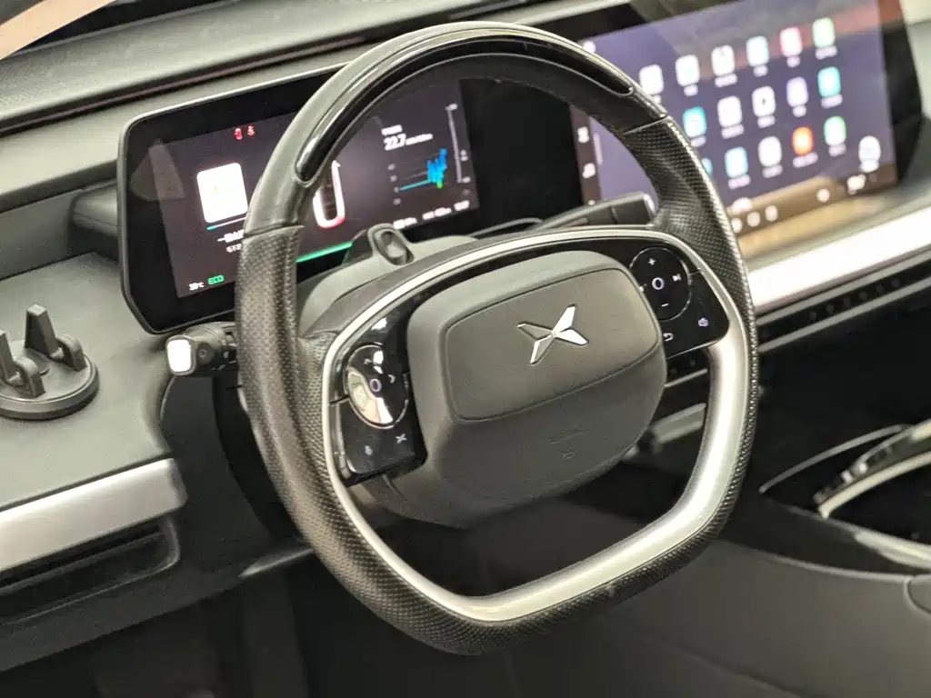 XPeng P7 — миниатюра 20