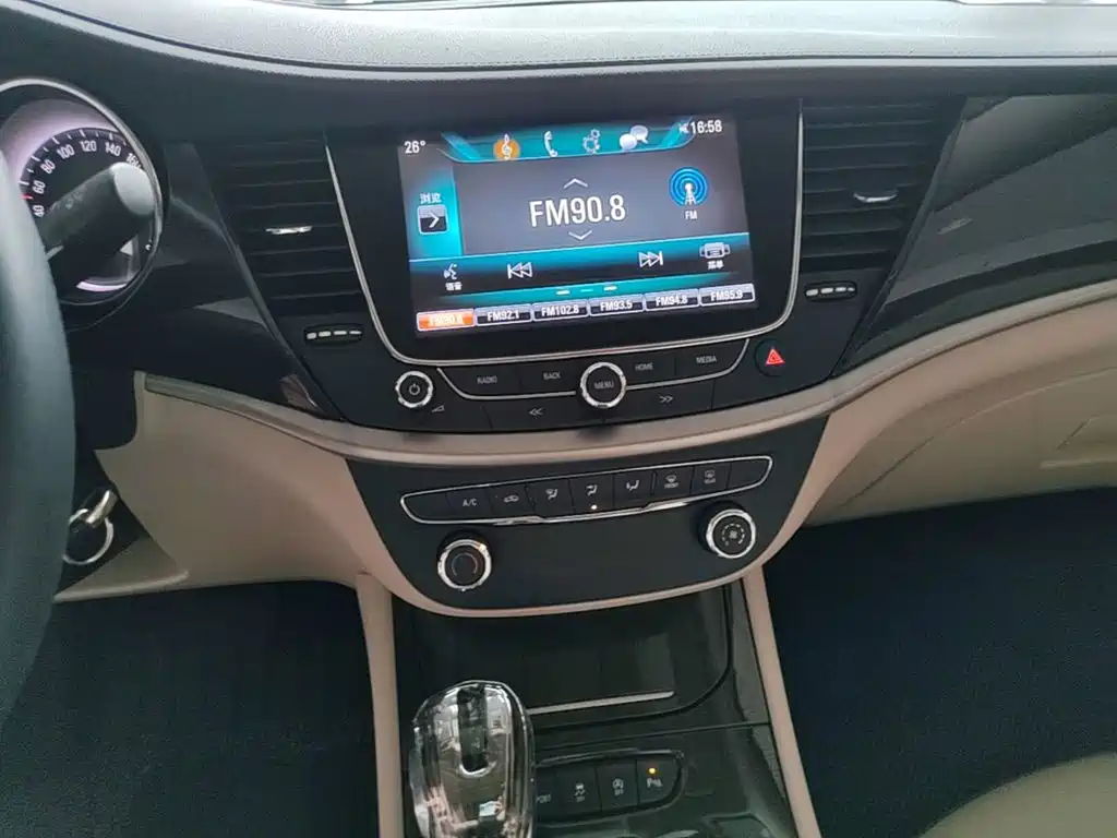 Buick Verano — миниатюра 13