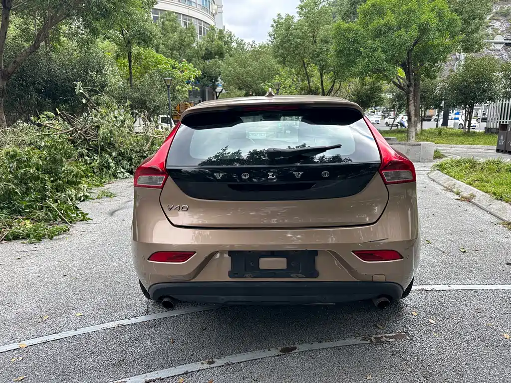 Volvo V40 — миниатюра 4