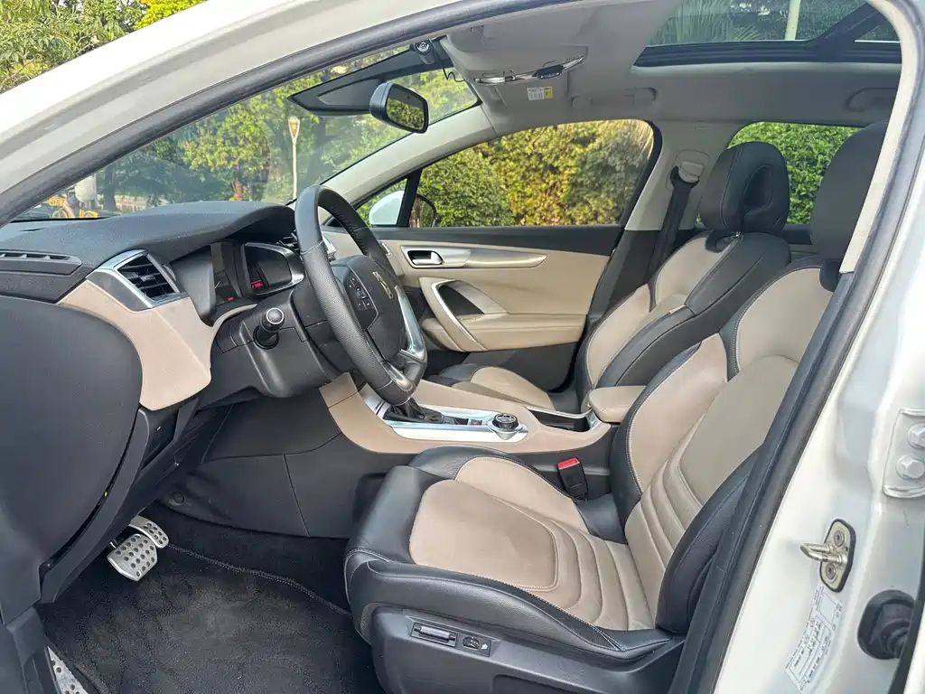 DS 6 1.6T Luxury Edition THP200, фото 4