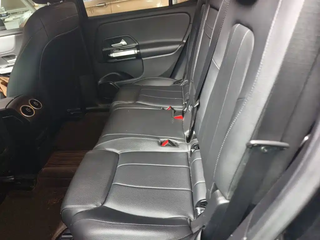 Mercedes-Benz GLB — миниатюра 15