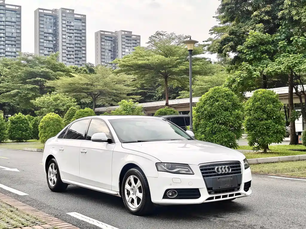 Audi A4L — миниатюра 4
