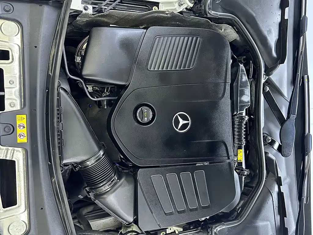 Mercedes-Benz C-Class — миниатюра 8