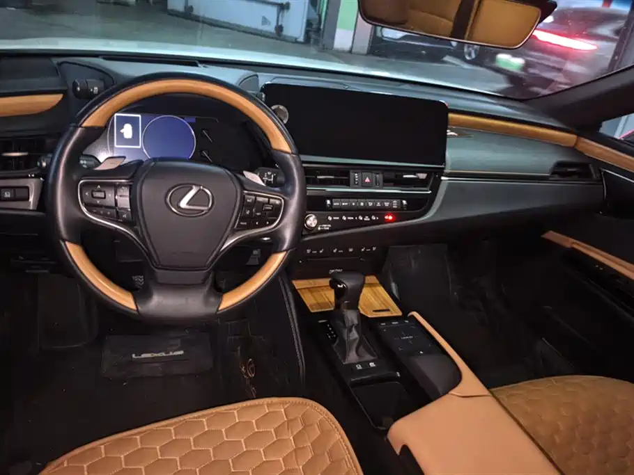 Lexus ES — фотографии объявления, Фото 12