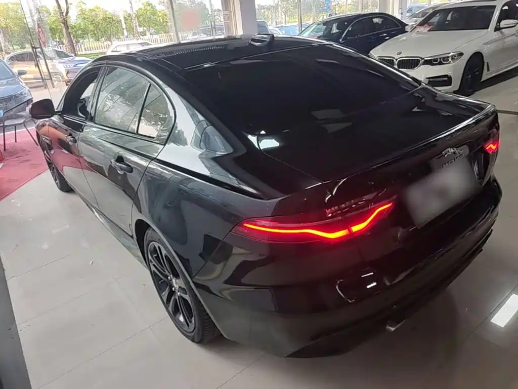 Jaguar XEL — миниатюра 5