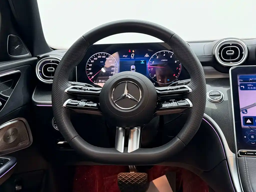 Mercedes-Benz C-Class — миниатюра 14