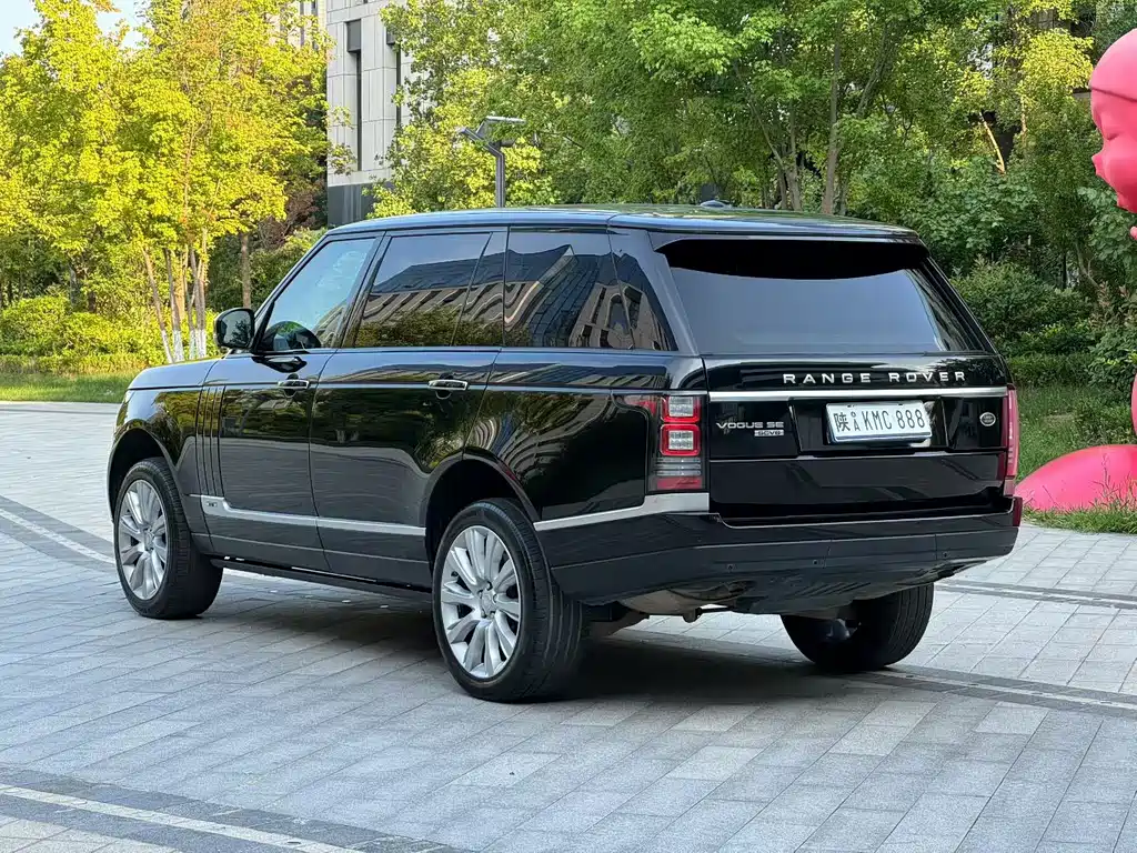 Land Rover Range Rover — миниатюра 6