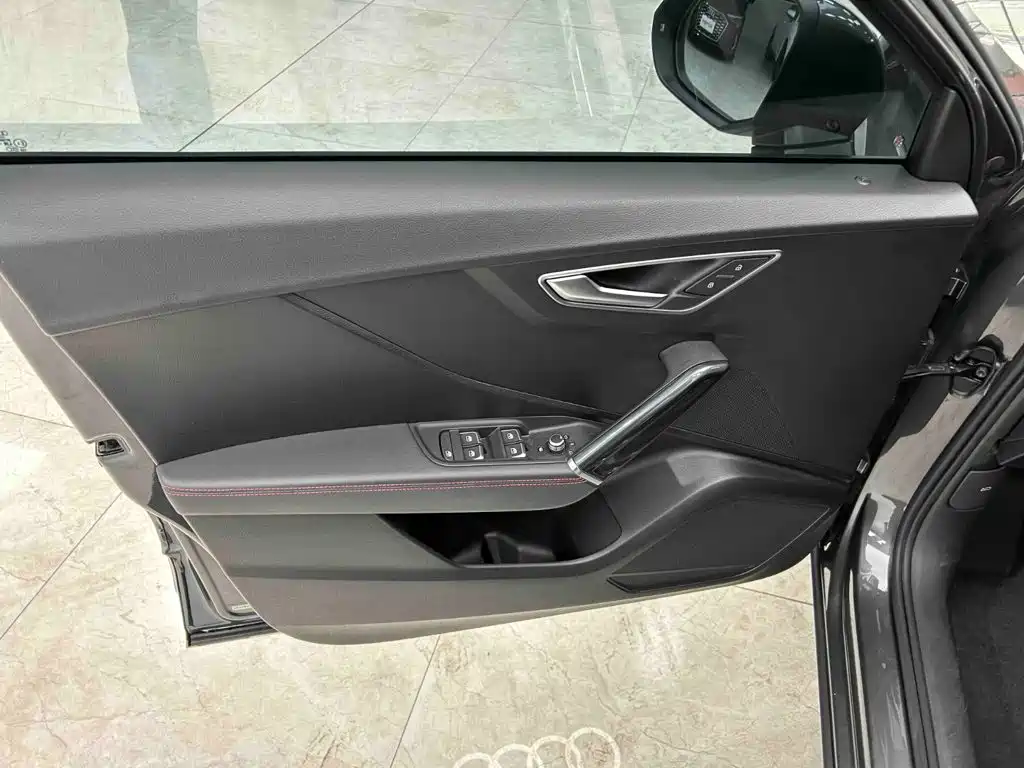 Audi Q2L — миниатюра 15