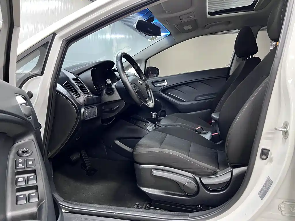 Kia K3 — миниатюра 7