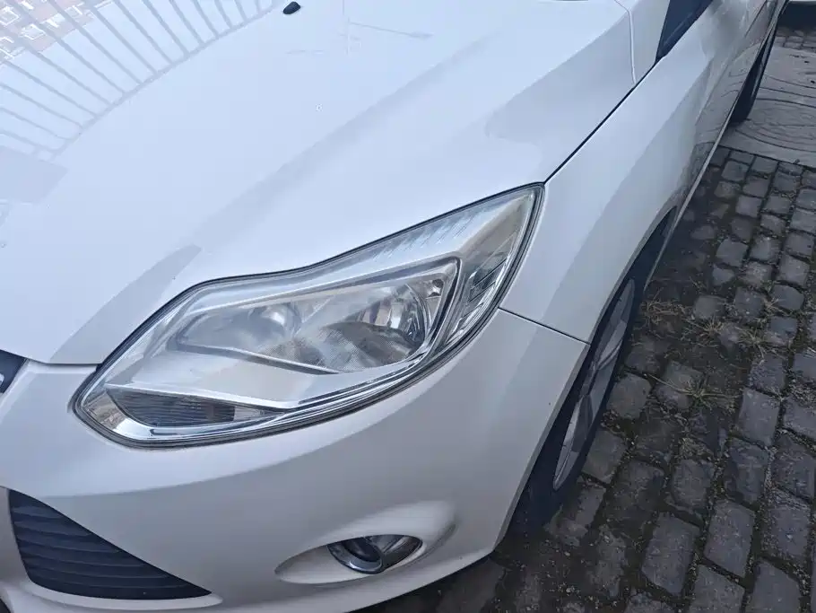 Ford Focus — миниатюра 5